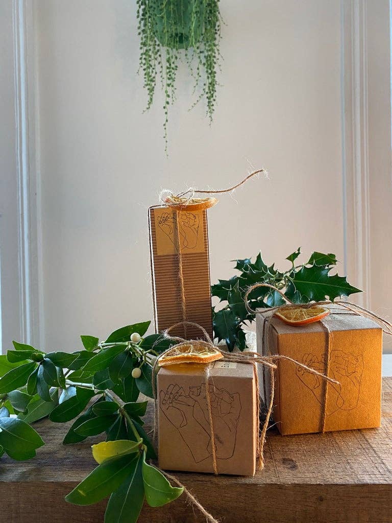 Fir Tree, Orange Oil & Mulling Spices Winter Candle - Image 3