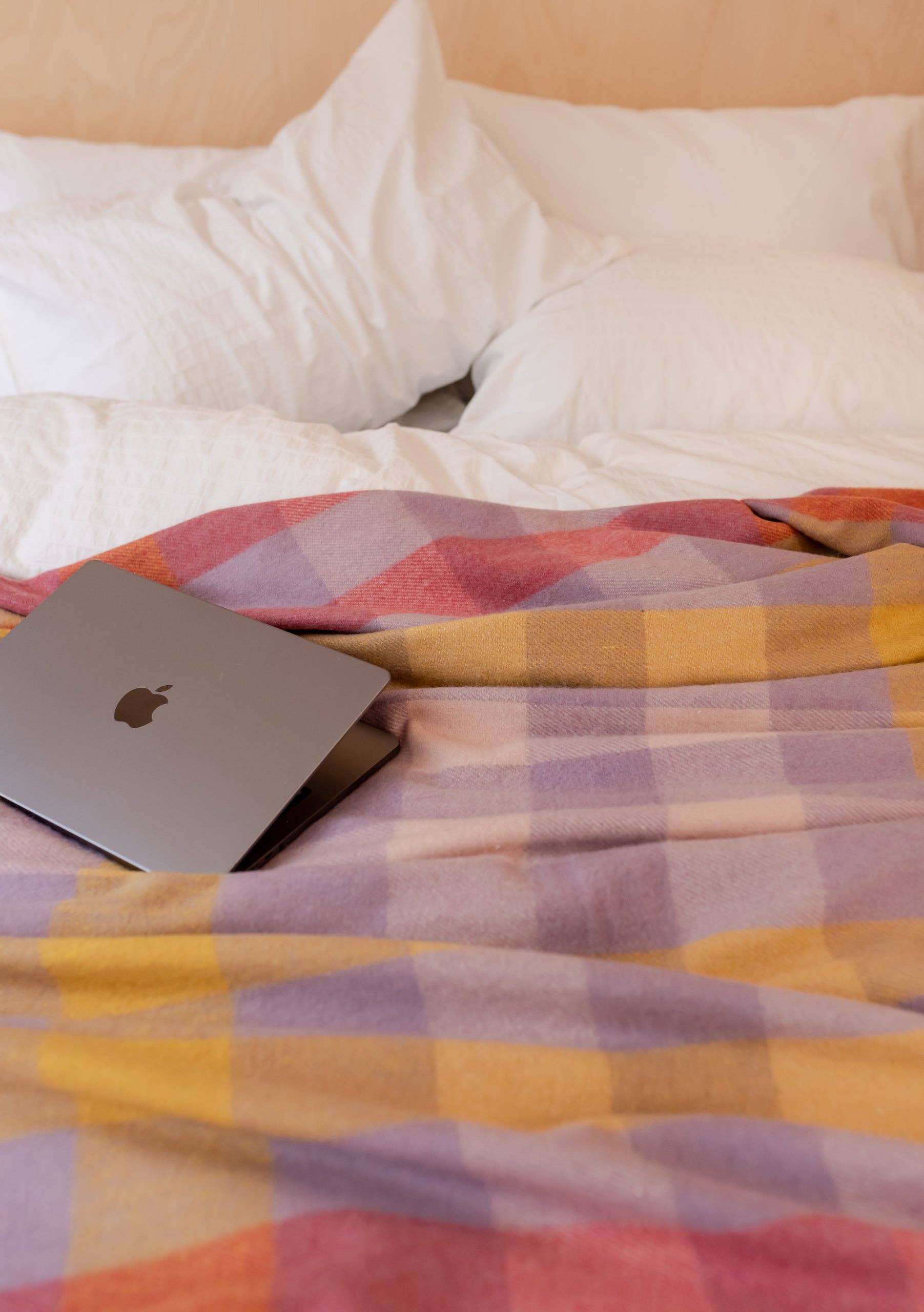 Recycled Wool Blanket in Lilac Gradient Gingham - Image 2